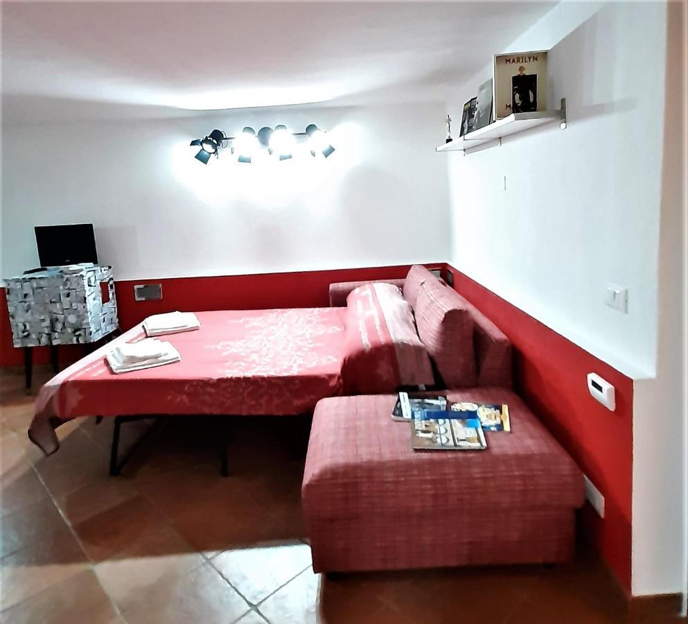 Movie Star Apartment With Garden Florens Exteriör bild